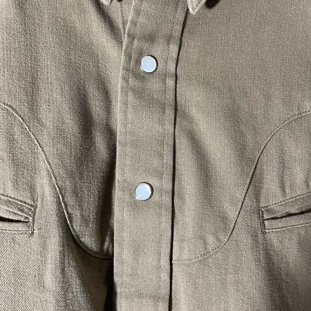 Mens button down - Picture 4 of 6